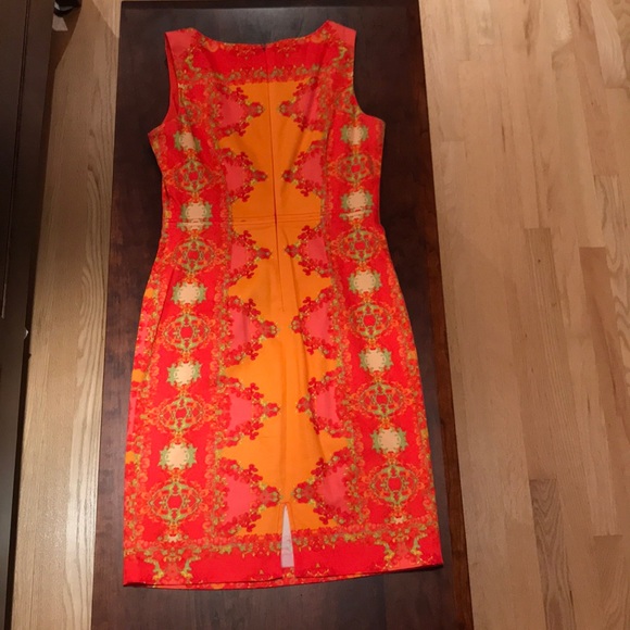 Colorful sleeveless dress - perfect for summer - Picture 2 of 3